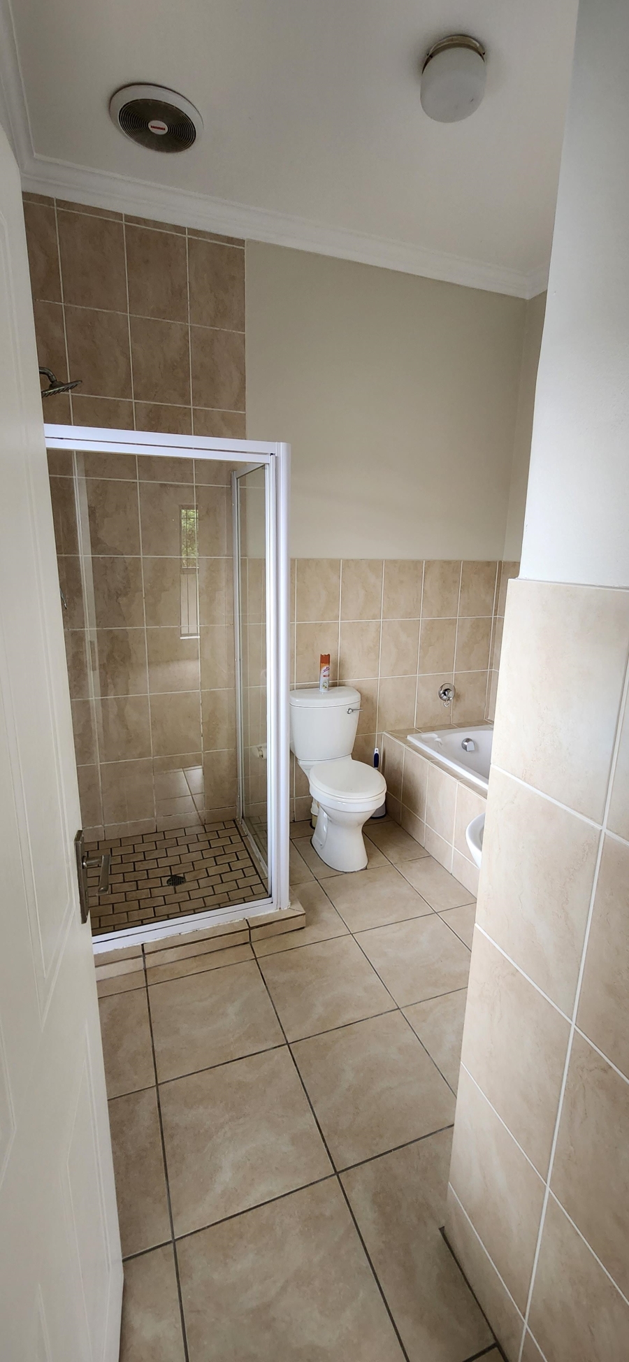 To Let 1 Bedroom Property for Rent in De Wijnlanden Residential Estate Western Cape